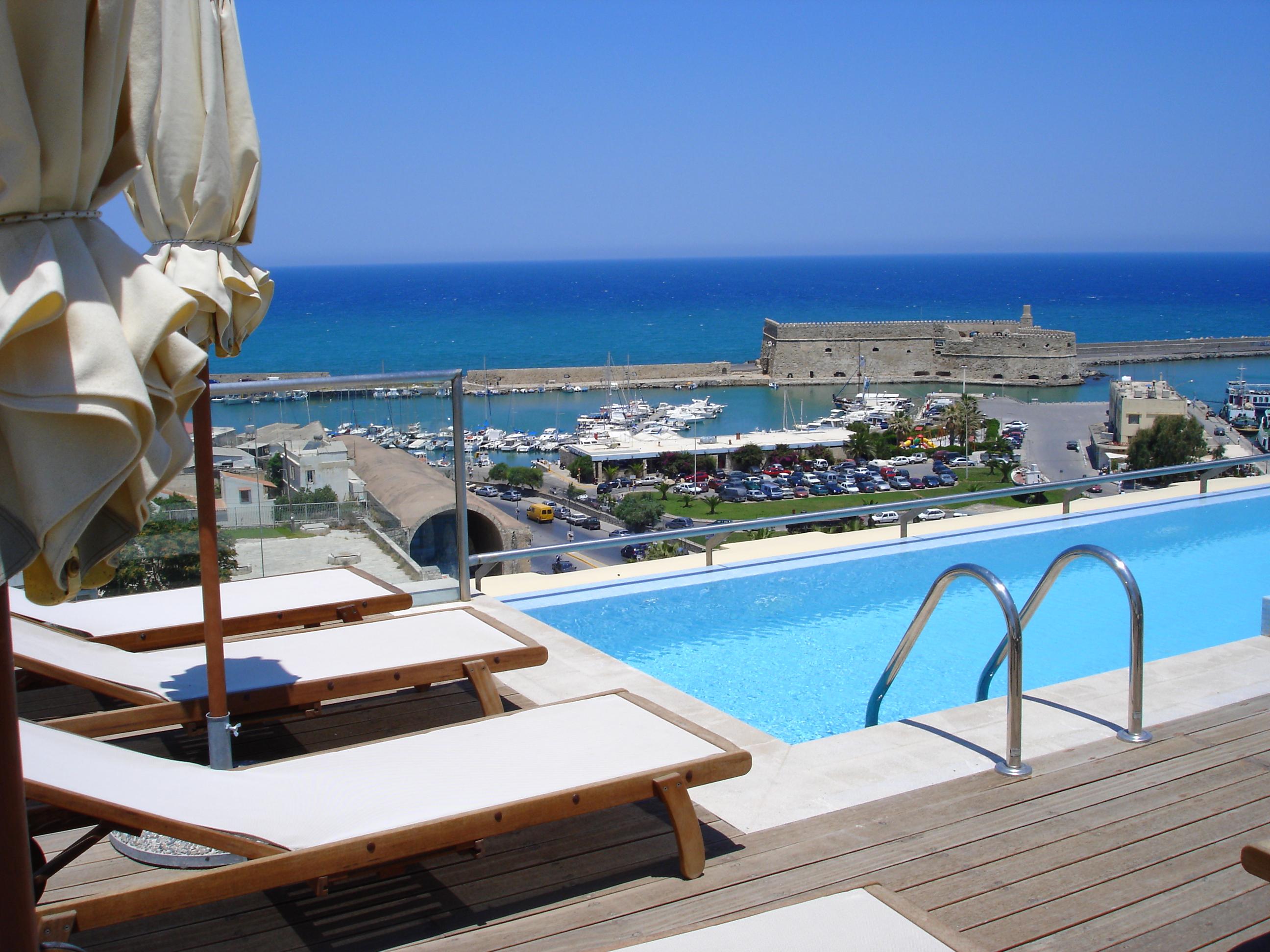 Gdm梅格荣历史纪念碑酒店 伊拉克利翁 外观 照片 View of the port of Kos