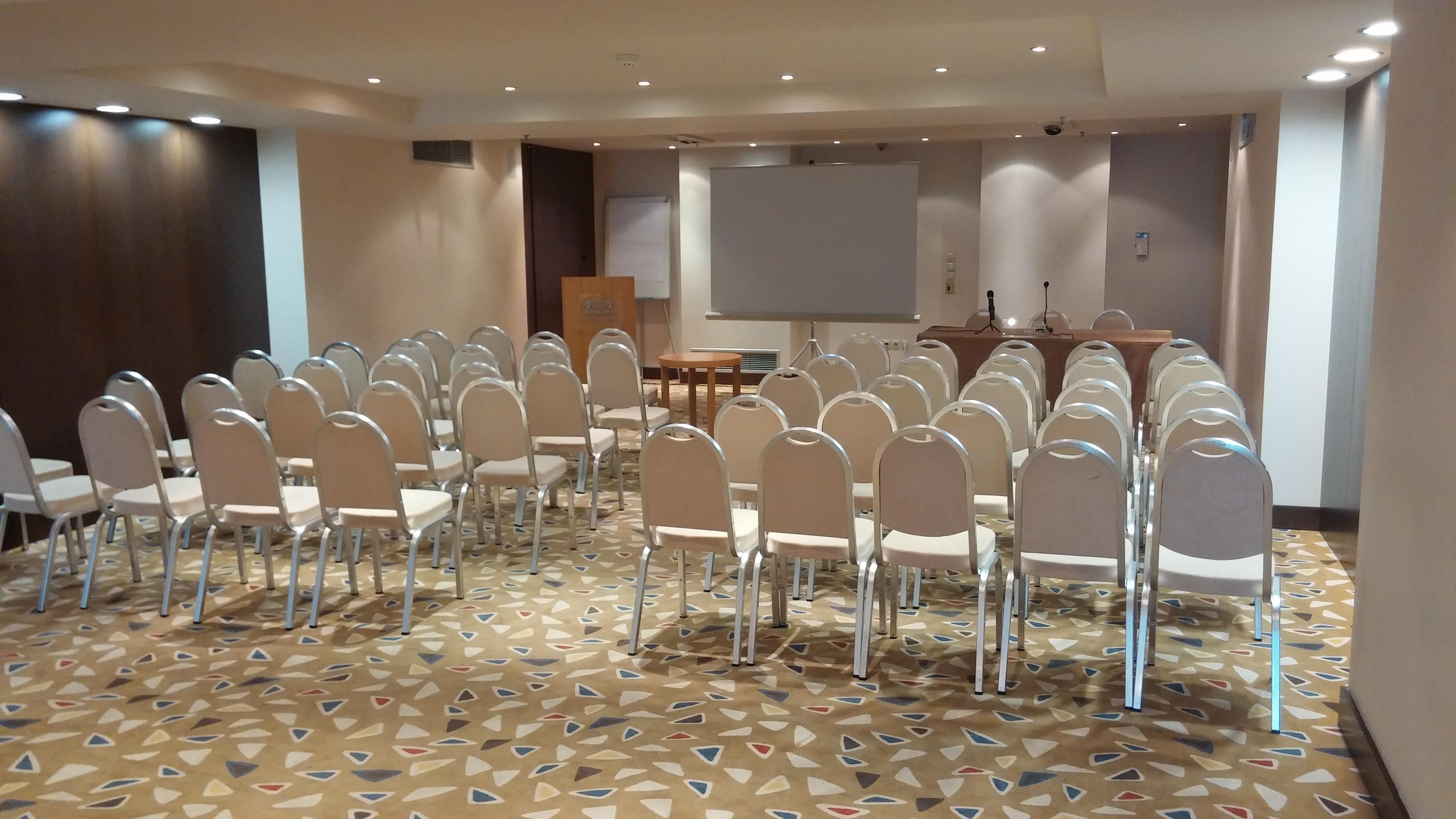 Gdm梅格荣历史纪念碑酒店 伊拉克利翁 外观 照片 A typical meeting room