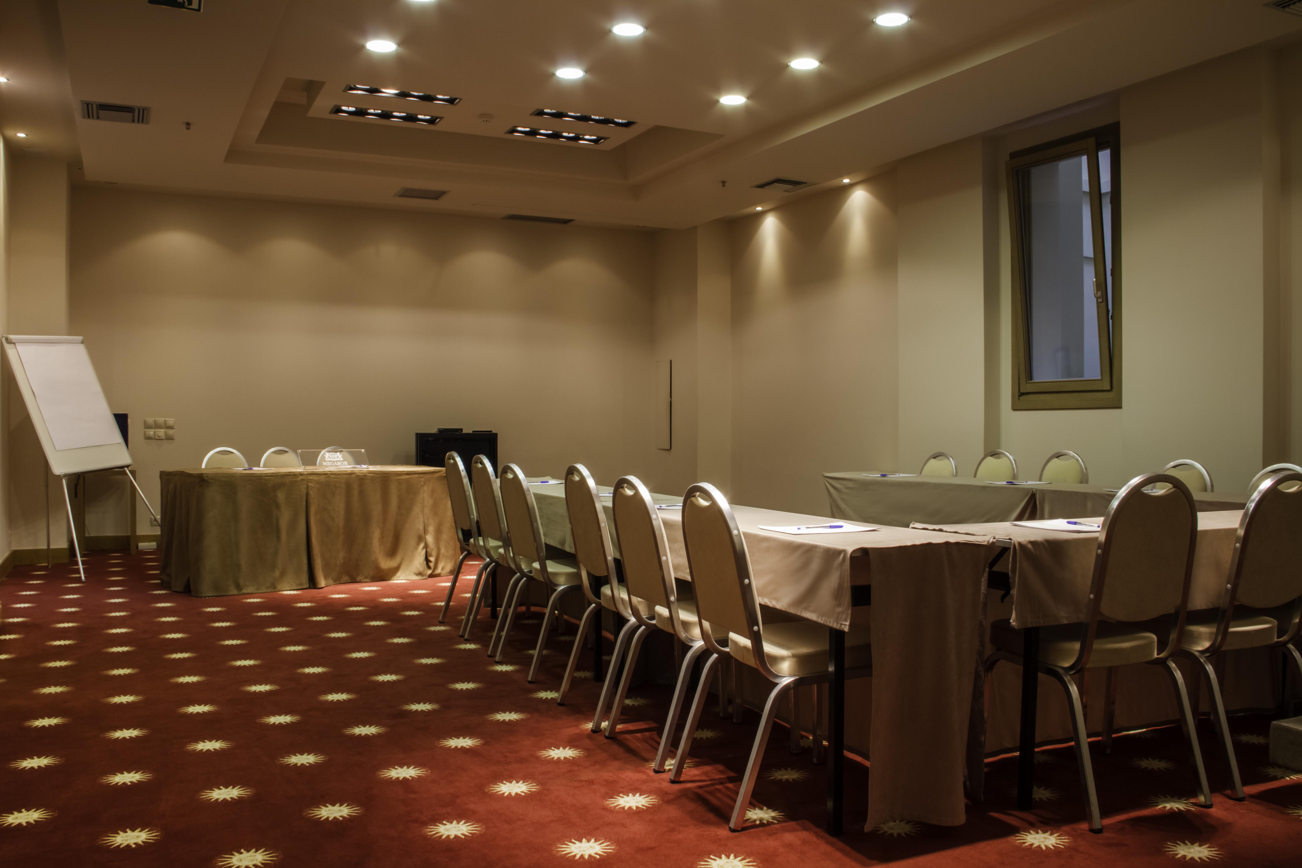 Gdm梅格荣历史纪念碑酒店 伊拉克利翁 外观 照片 A meeting room