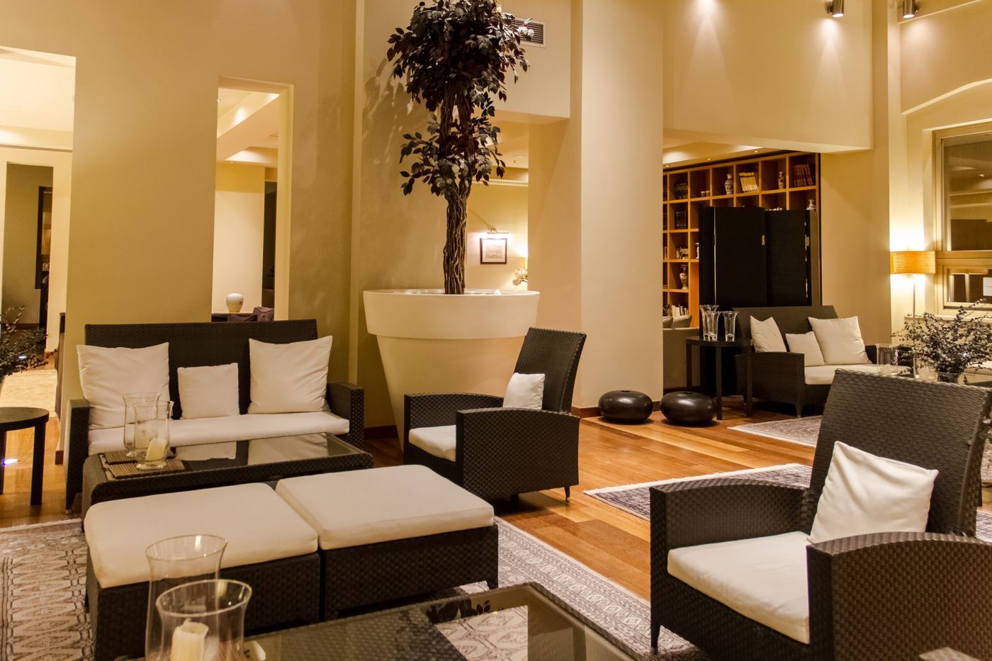 Gdm梅格荣历史纪念碑酒店 伊拉克利翁 外观 照片 The lobby of the hotel