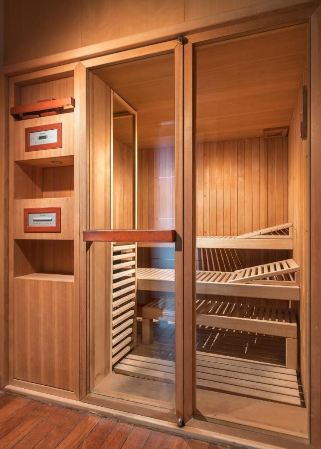 Gdm梅格荣历史纪念碑酒店 伊拉克利翁 外观 照片 A modern Finnish sauna